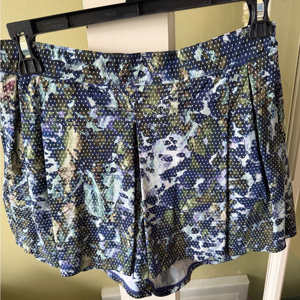 lululemon athletica Navy Floral and Dot Pleated Skort